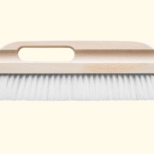 შპალერის ჯაგრისი ხის სახელურით